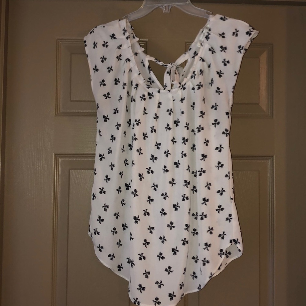 Bow print top